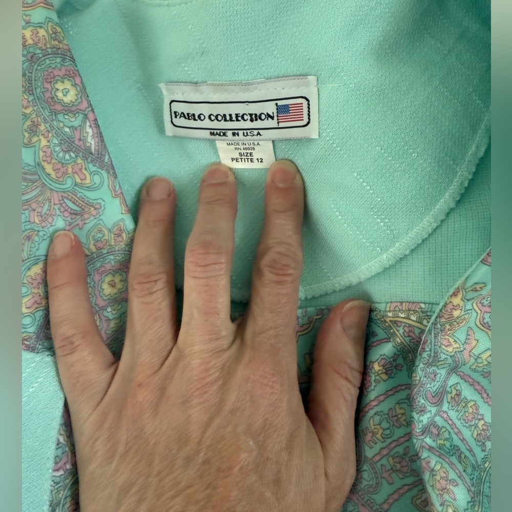 Elegant Vintage Pastel Shortsleeve Blouse/ Jacket- Size 12P - Picture 5 of 7